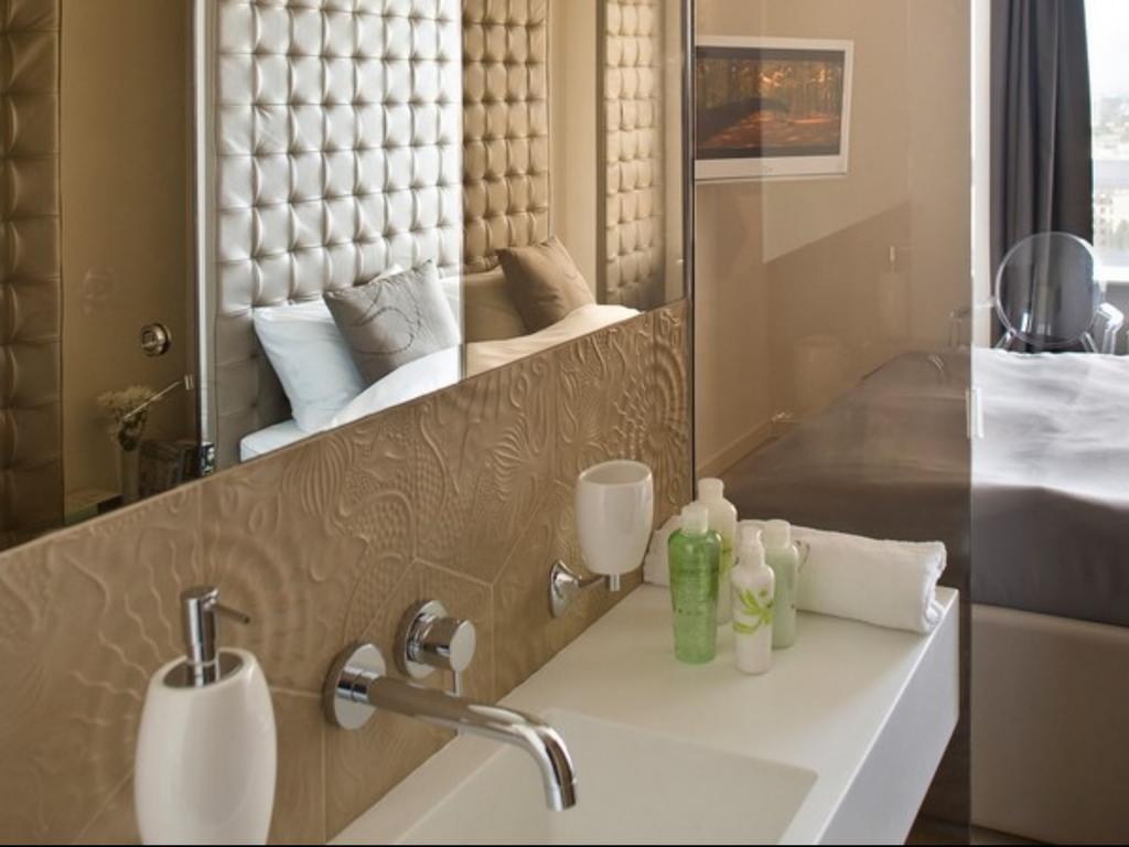 Visionapartments Warsaw Grzybowska الغرفة الصورة